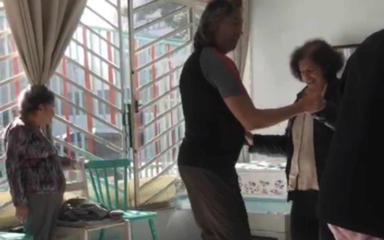 Dança na terceira idade no Espaço Ikaria